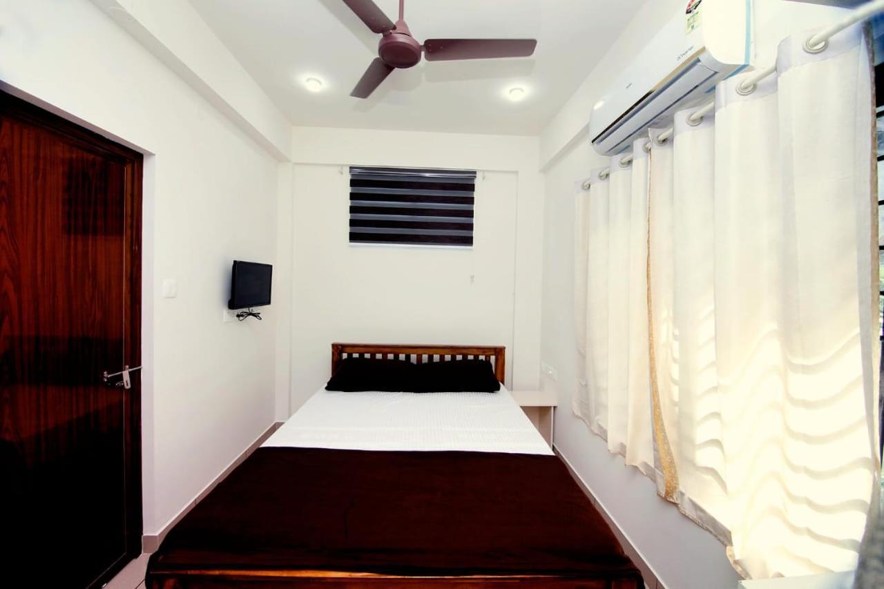Uthram Residency Kochi Exterior foto