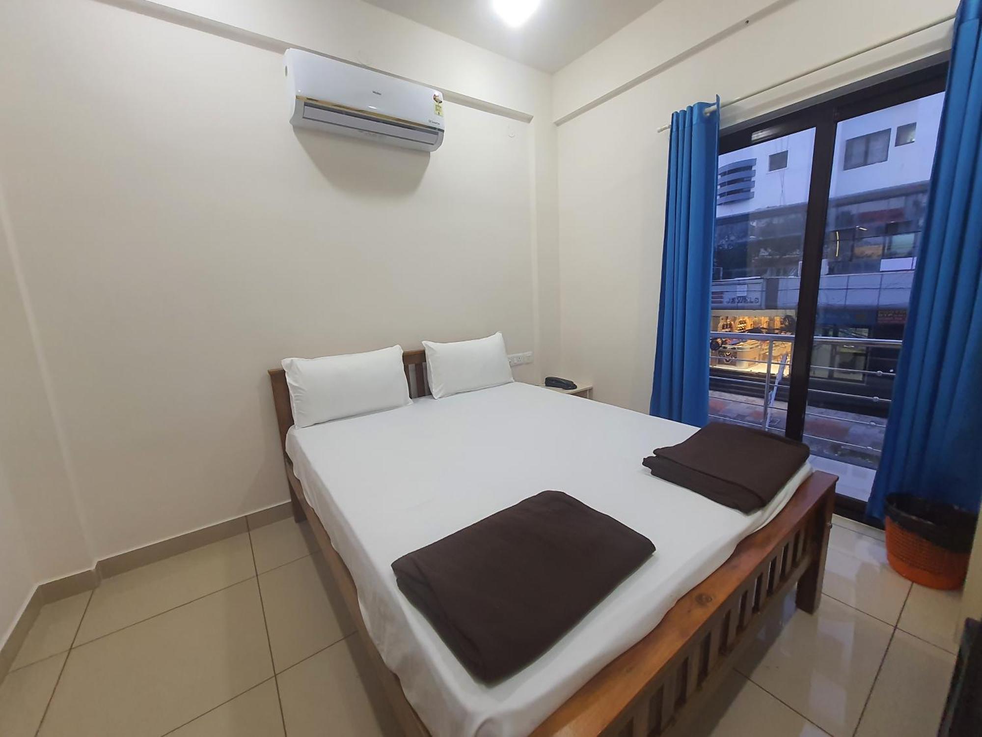 Uthram Residency Kochi Exterior foto